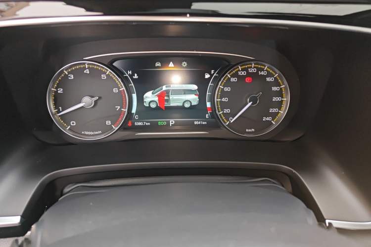 Used GAC Trumpchi M8 2024 Lingxiu Series 390T Deluxe Edition Odometer Close Up