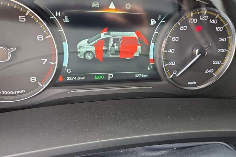 Used GAC Trumpchi M8 2024 Lingxiu Series 390T Luxury Edition Odometer Close Up