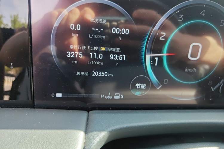 Used GAC Trumpchi M8 2024 Master Series 400T Prestige Edition Odometer Close Up
