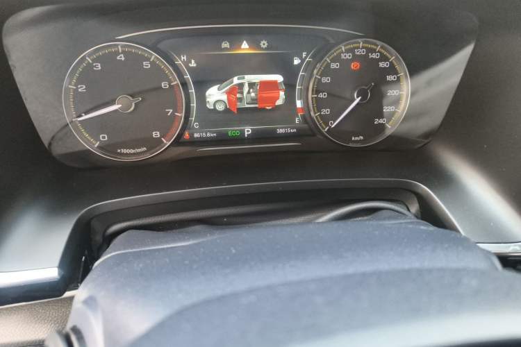 Used GAC Trumpchi M8 2024 Lingxiu Series 390T Deluxe Edition Odometer Close Up
