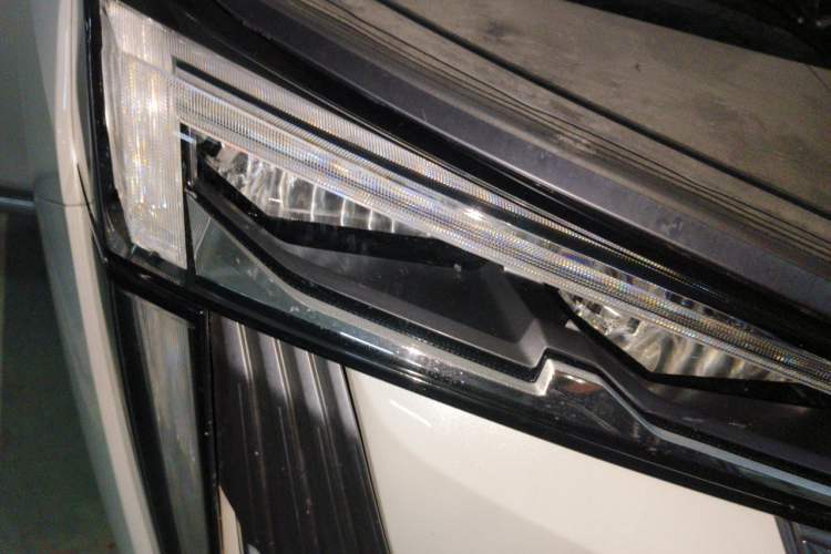 Used GAC Trumpchi M8 2024 Master Series 400T Prestige Edition Right Front Headlight