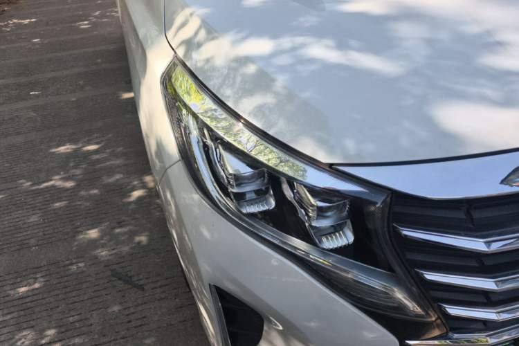 Used GAC Trumpchi M8 2024 Lingxiu Series 390T Deluxe Edition Right Front Headlight