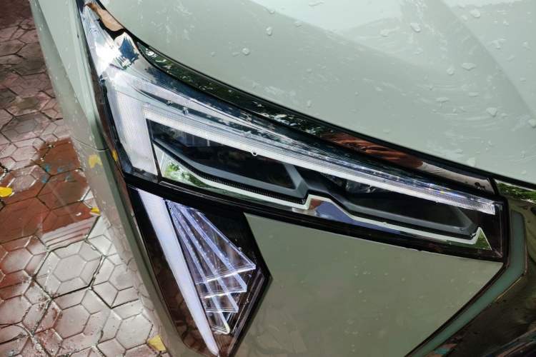 Used GAC Trumpchi M8 2024 Zongshi Series 400T Ultimate Edition Right Front Headlight