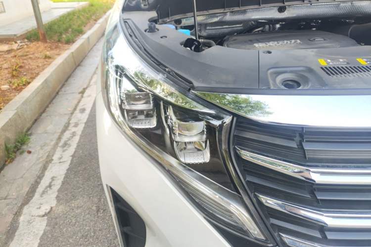 Used GAC Trumpchi M8 2024 Lingxiu Series 390T Deluxe Edition Right Front Headlight