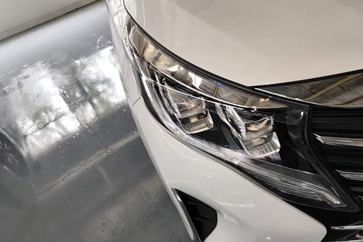 Used GAC Trumpchi M8 2024 Lingxiu Series 390T Luxury Edition Right Front Headlight