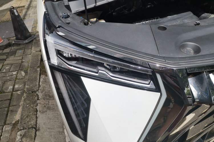 Used GAC Trumpchi M8 2024 Zongshi Series 400T Ultimate Edition Right Front Headlight