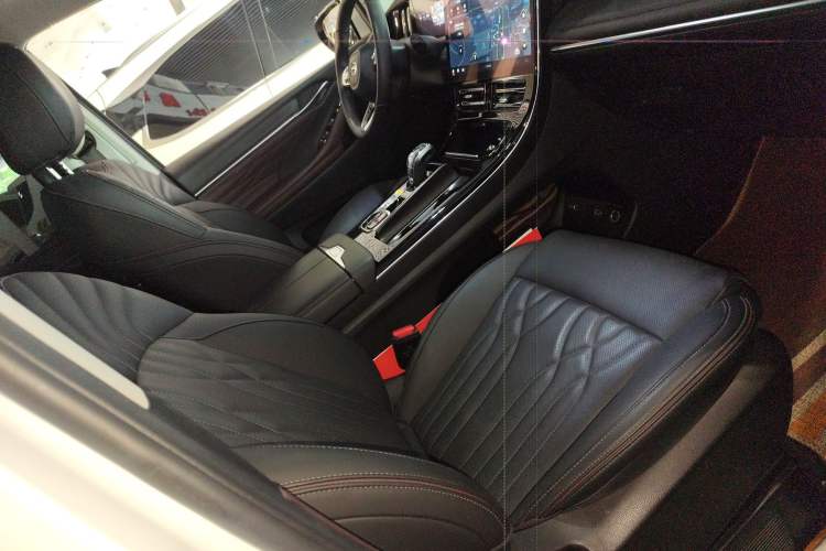 Used GAC Trumpchi M8 2024 Master Series 400T Prestige Edition Right Front Seat