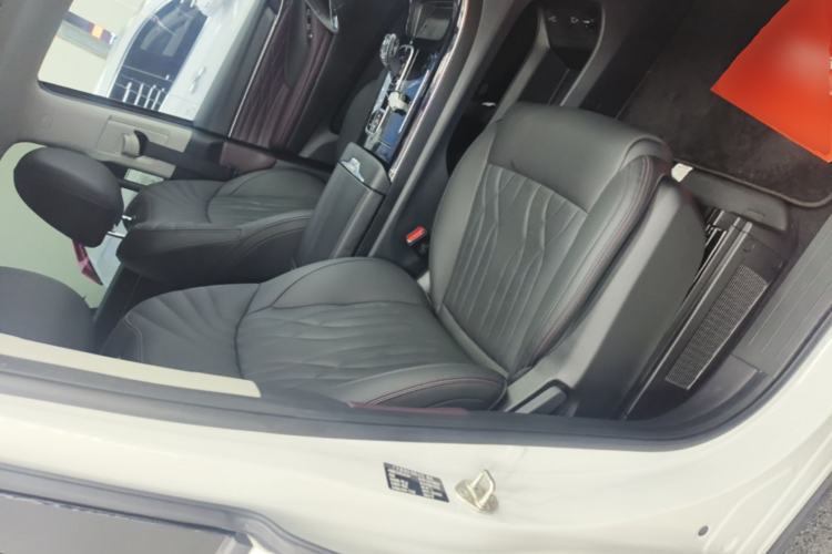 Used GAC Trumpchi M8 2024 Master Series 400T Prestige Edition Right Front Seat
