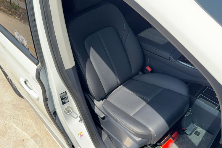 Used GAC Trumpchi M8 2024 Lingxiu Series 390T Deluxe Edition Right Front Seat