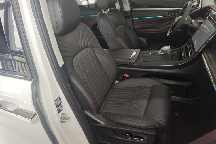 Used GAC Trumpchi M8 2024 Master Series 400T Ultimate Edition Right Front Seat