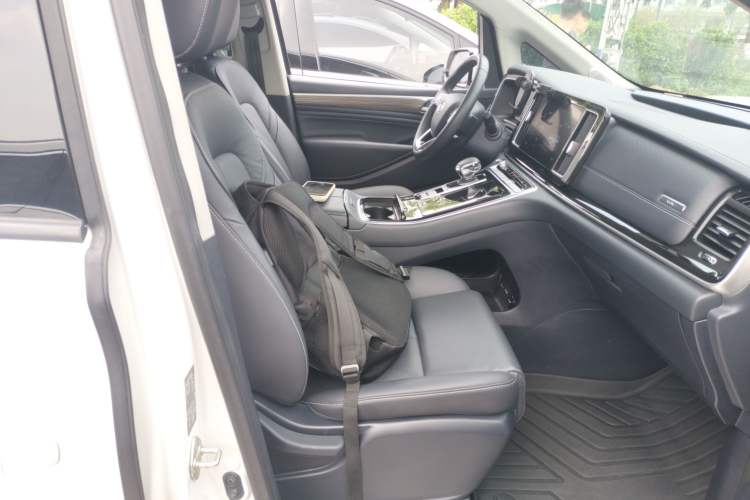 Used GAC Trumpchi M8 2024 Lingxiu Series 390T Deluxe Edition Right Front Seat