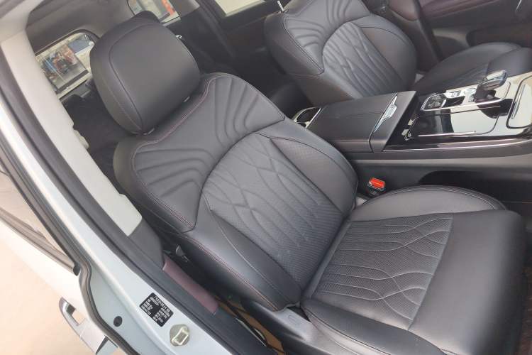 Used GAC Trumpchi M8 2024 Master Series 400T Ultimate Edition Right Front Seat