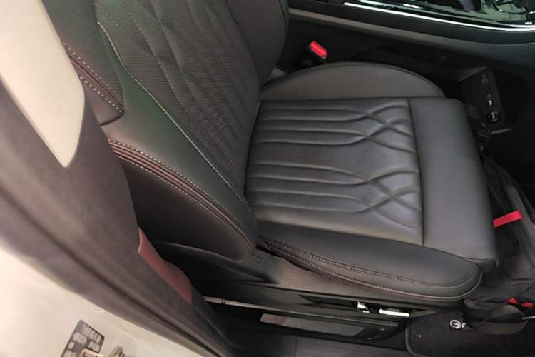 Used GAC Trumpchi M8 2024 Master Series 400T Ultimate Edition Right Front Seat