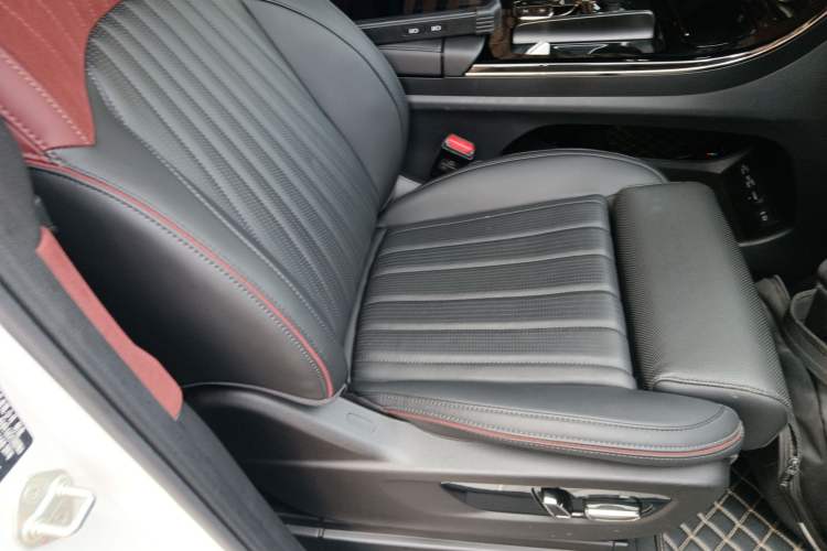 Used GAC Trumpchi M8 2024 Zongshi Series Dual-Motor Supreme Edition Right Front Seat