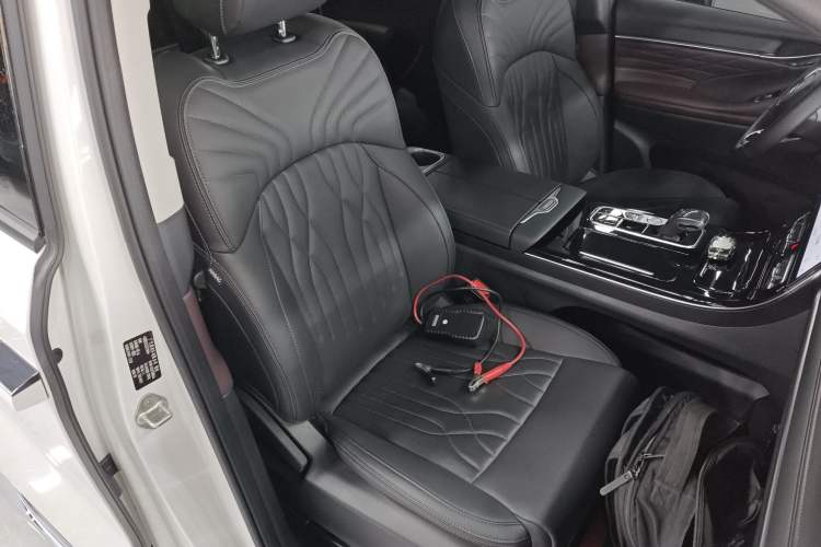 Used GAC Trumpchi M8 2024 Master Series 400T Prestige Edition Right Front Seat