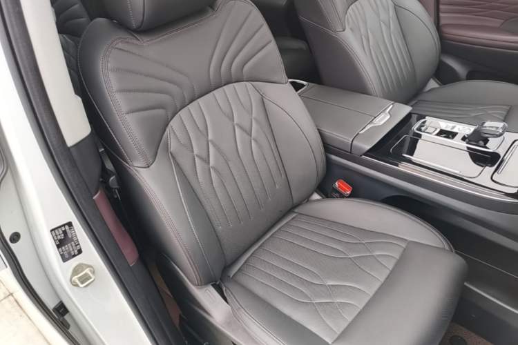 Used GAC Trumpchi M8 2024 Master Series 400T Ultimate Edition Right Front Seat