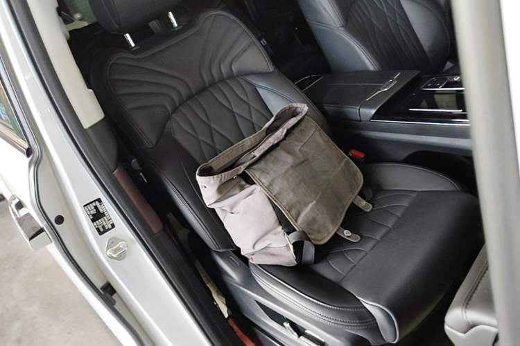Used GAC Trumpchi M8 2024 Master Series 400T Ultimate Edition Right Front Seat