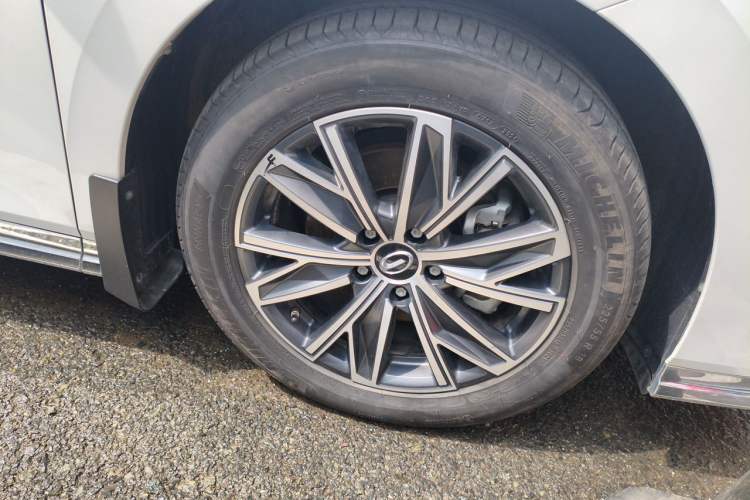 Used GAC Trumpchi M8 2024 Master Series 400T Ultimate Edition Right Front Wheel Hub