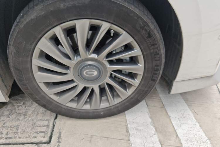 Used GAC Trumpchi M8 2024 Zongshi Series 400T Pioneer Edition Right Front Wheel Hub
