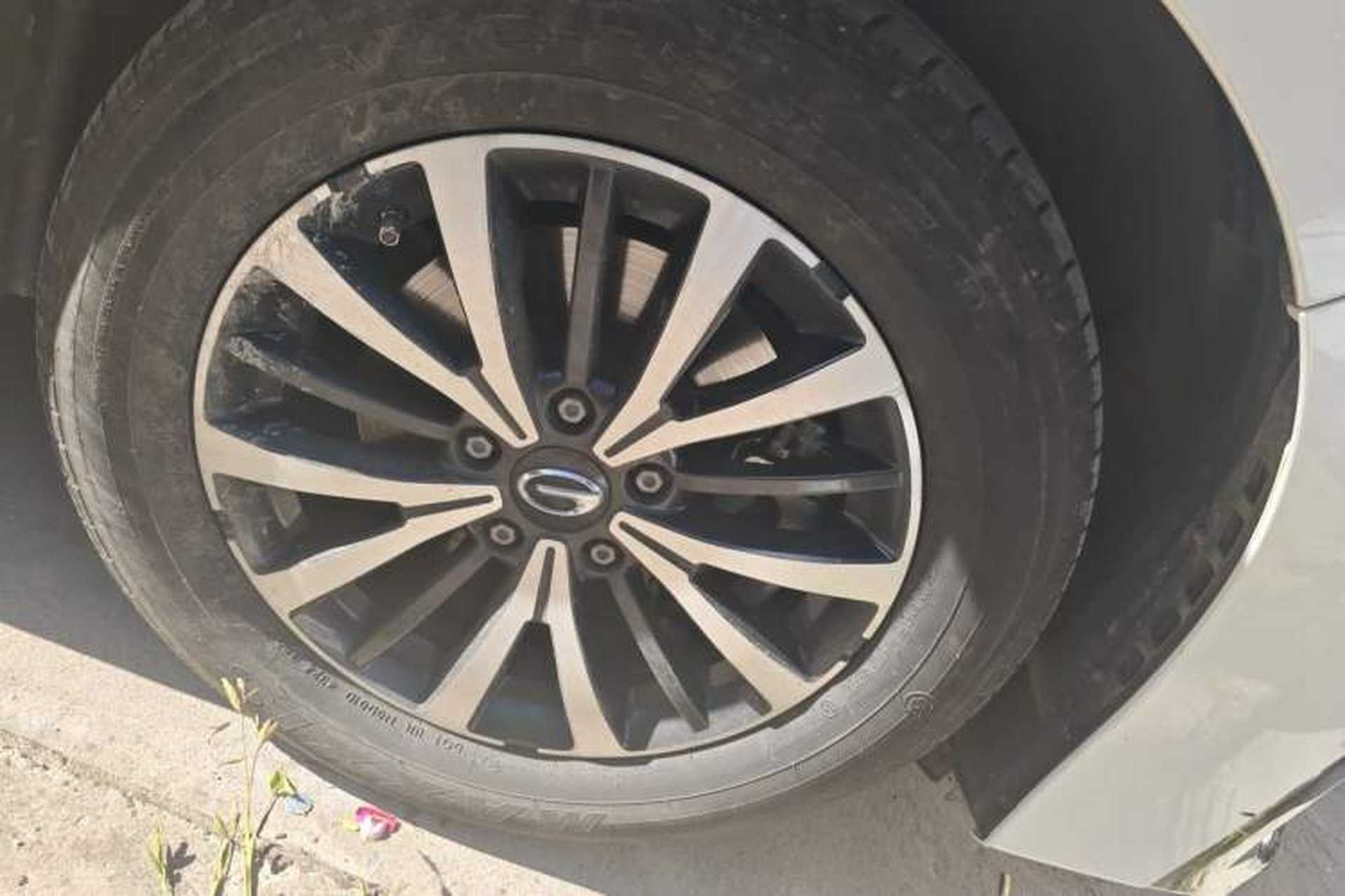 Used GAC Trumpchi M8 2024 Lingxiu Series 390T Luxury Edition Right Front Wheel Hub