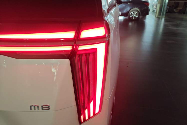 Used GAC Trumpchi M8 2024 Zongshi Series 400T Pioneer Edition Right Rear Taillight