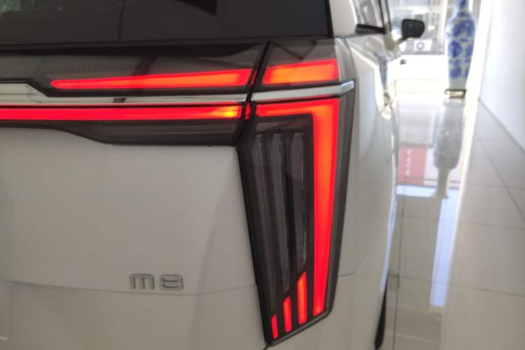 Used GAC Trumpchi M8 2024 Master Series 400T Prestige Edition Right Rear Taillight