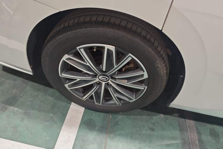 Used GAC Trumpchi M8 2024 Master Series 400T Prestige Edition Right Rear Wheel Hub
