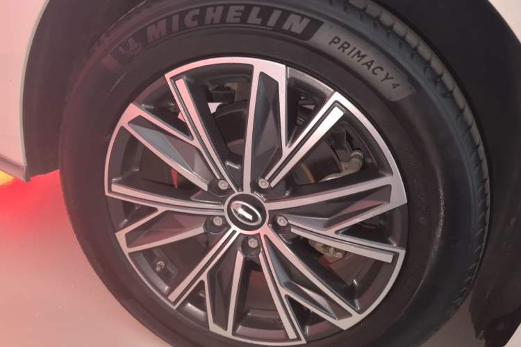 Used GAC Trumpchi M8 2024 Master Series 400T Ultimate Edition Right Rear Wheel Hub
