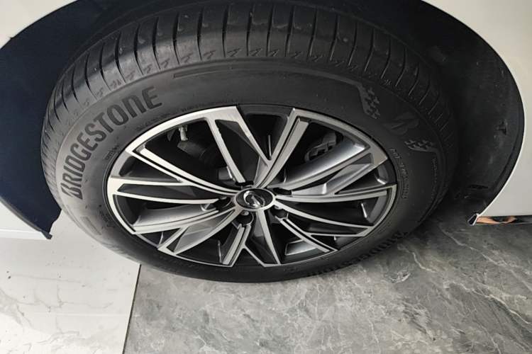Used GAC Trumpchi M8 2024 Master Series 400T Prestige Edition Right Rear Wheel Hub