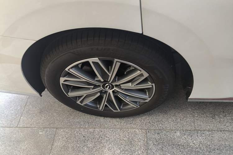 Used GAC Trumpchi M8 2024 Master Series 400T Prestige Edition Right Rear Wheel Hub