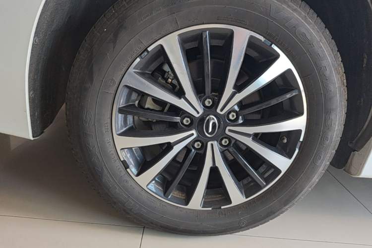 Used GAC Trumpchi M8 2024 Lingxiu Series 390T Deluxe Edition Right Rear Wheel Hub