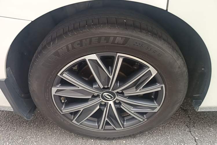 Used GAC Trumpchi M8 2024 Master Series 400T Ultimate Edition Right Rear Wheel Hub