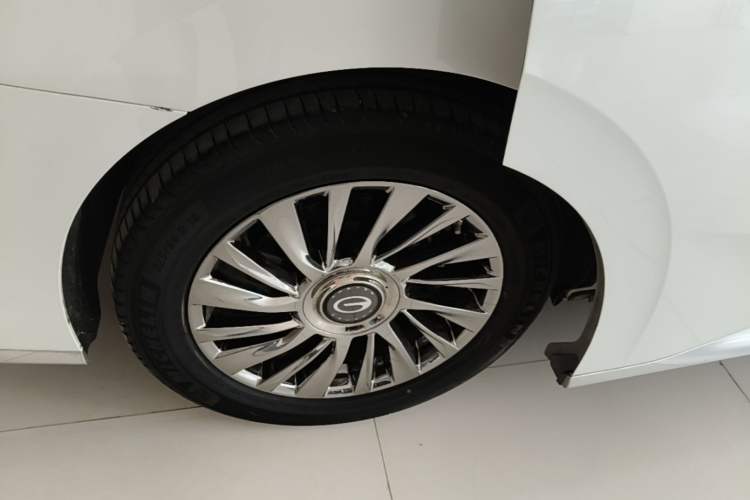 Used GAC Trumpchi M8 2024 Master Series 400T Ultimate Edition Right Rear Wheel Hub