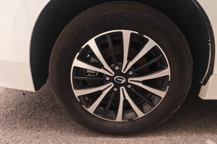 Used GAC Trumpchi M8 2024 Lingxiu Series 390T Deluxe Edition Right Rear Wheel Hub