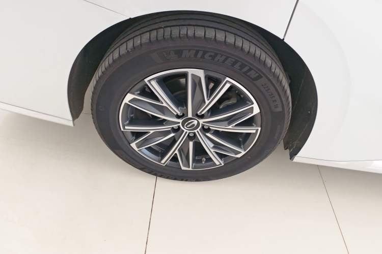 Used GAC Trumpchi M8 2024 Master Series 400T Ultimate Edition Right Rear Wheel Hub
