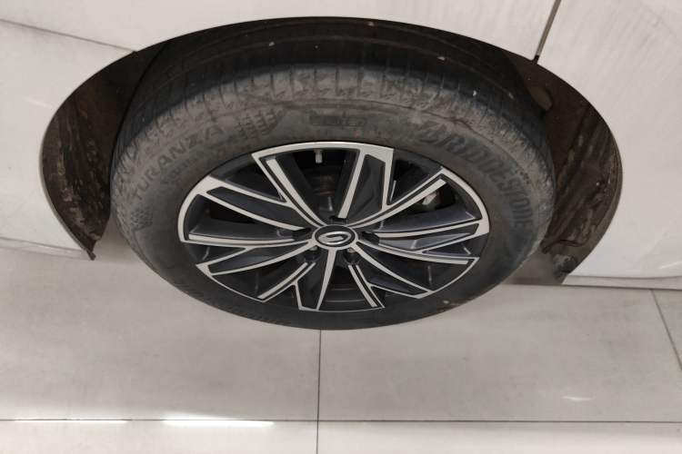 Used GAC Trumpchi M8 2024 Master Series 400T Prestige Edition Right Rear Wheel Hub