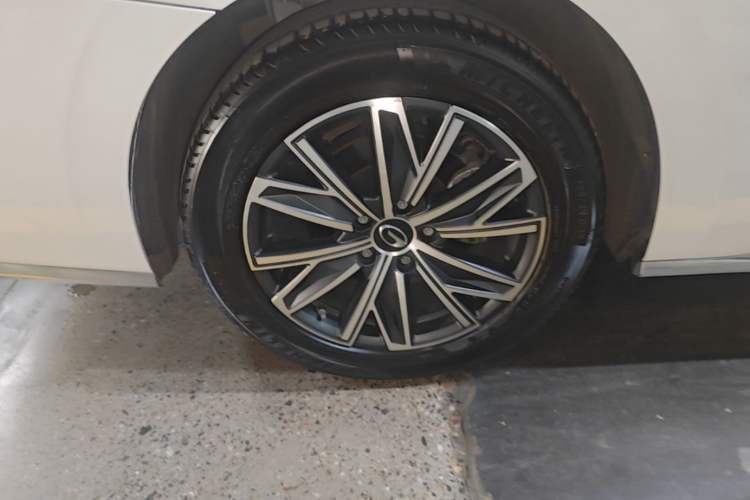 Used GAC Trumpchi M8 2024 Master Series 400T Ultimate Edition Right Rear Wheel Hub