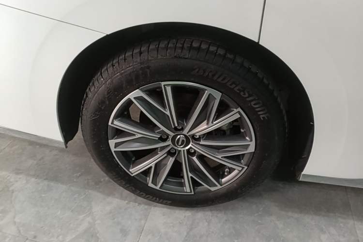 Used GAC Trumpchi M8 2024 Master Series 400T Prestige Edition Right Rear Wheel Hub