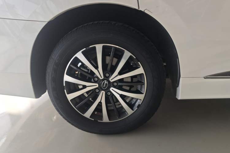 Used GAC Trumpchi M8 2024 Lingxiu Series 390T Deluxe Edition Right Rear Wheel Hub