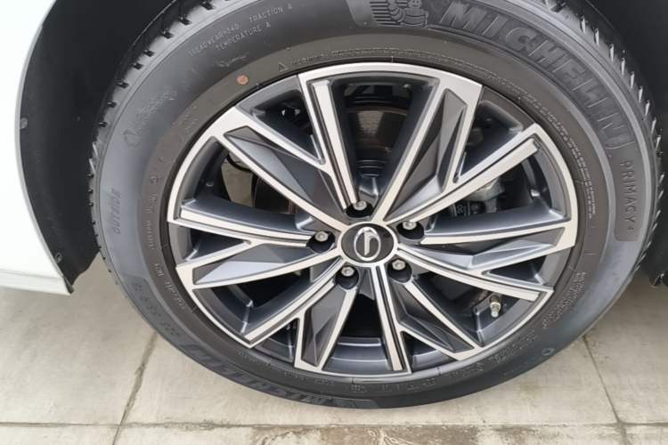 Used GAC Trumpchi M8 2024 Master Series 400T Ultimate Edition Right Rear Wheel Hub