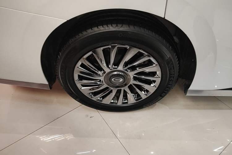 Used GAC Trumpchi M8 2024 Zongshi Series 400T Ultimate Edition Right Rear Wheel Hub