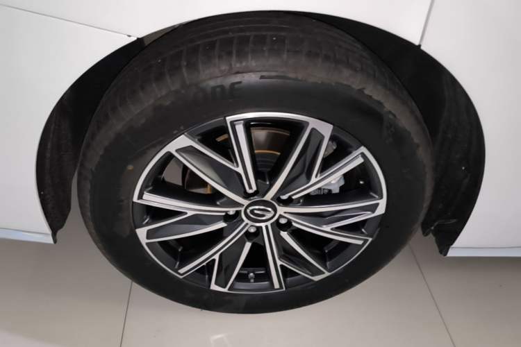 Used GAC Trumpchi M8 2024 Master Series 400T Prestige Edition Right Rear Wheel Hub