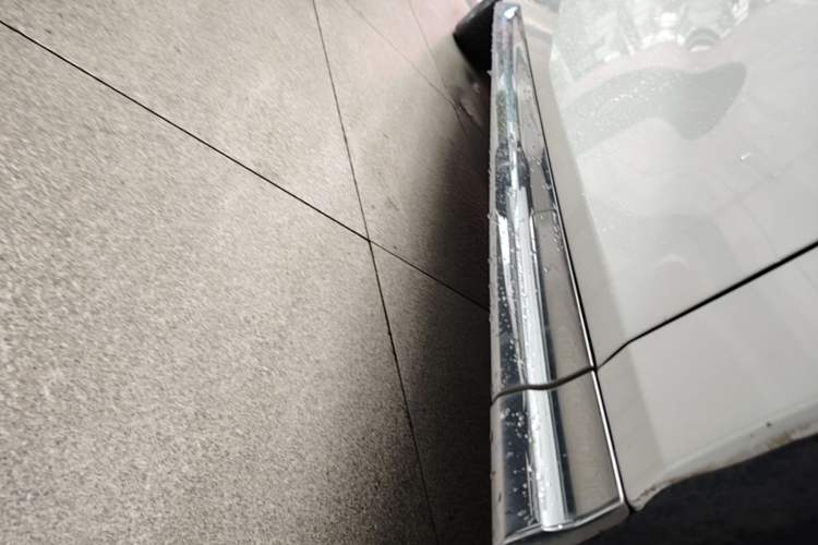 Used GAC Trumpchi M8 2024 Master Series 400T Prestige Edition Right Side Sill