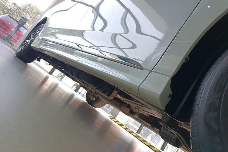 Used GAC Trumpchi M8 2024 Lingxiu Series 390T Deluxe Edition Right Side Sill