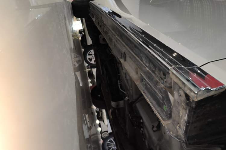 Used GAC Trumpchi M8 2024 Master Series 400T Ultimate Edition Right Side Sill