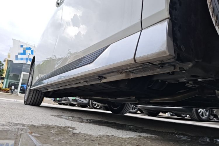 Used GAC Trumpchi M8 2024 Zongshi Series Dual-Motor Flagship Edition Right Side Sill