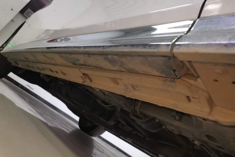 Used GAC Trumpchi M8 2024 Master Series 400T Ultimate Edition Right Side Sill