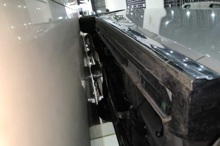 Used GAC Trumpchi M8 2024 Master Series 400T Prestige Edition Right Side Sill