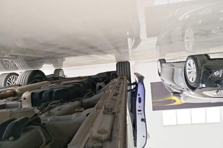 Used GAC Trumpchi M8 2024 Master Series 400T Ultimate Edition Right Side Sill