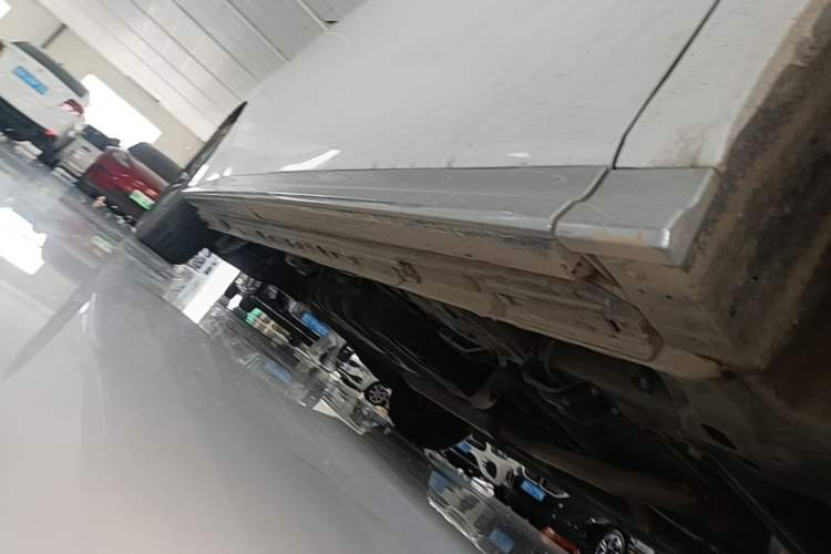 Used GAC Trumpchi M8 2024 Master Series 400T Prestige Edition Right Side Sill